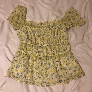 Francesca’s floral Blouse